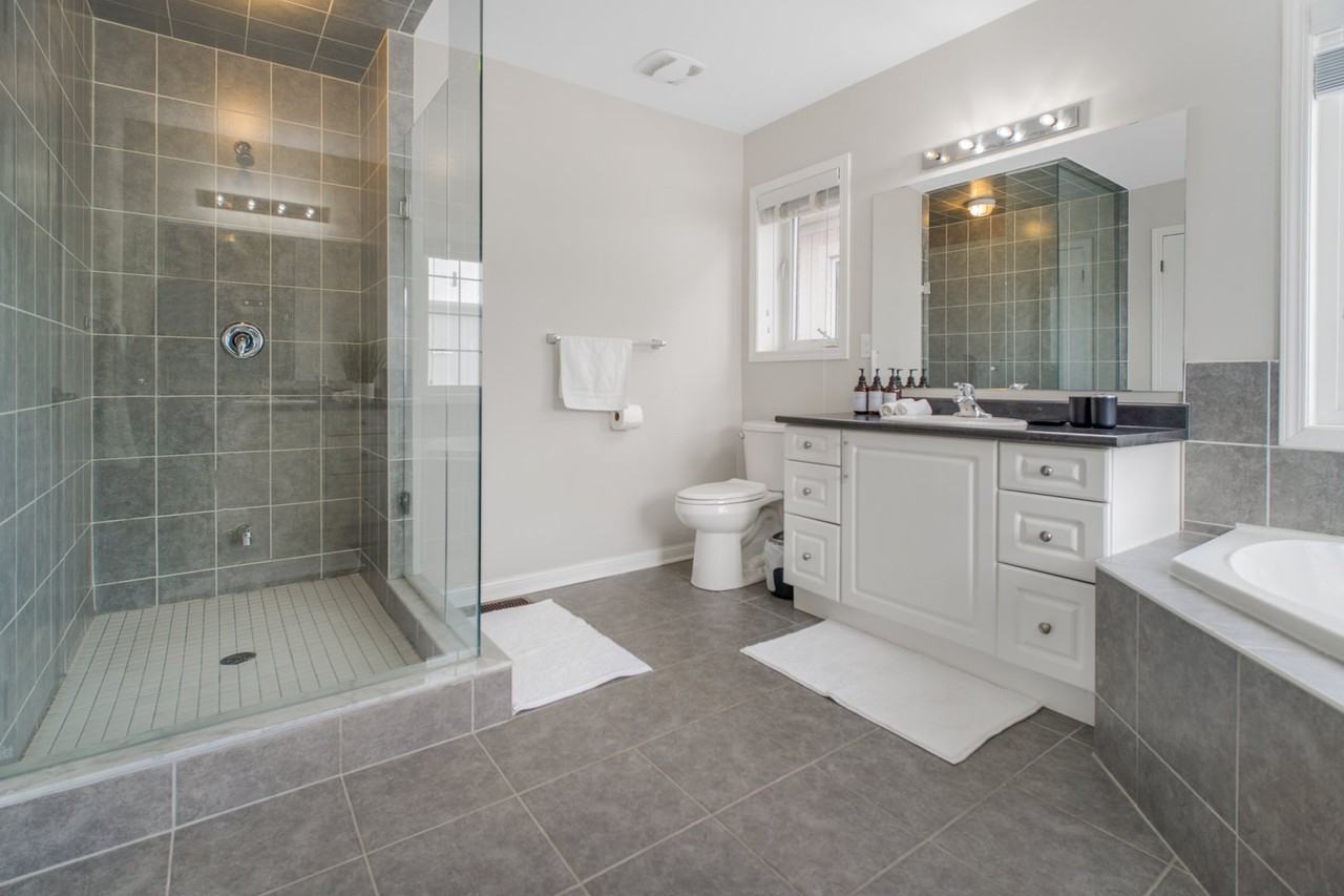 218 Kenneth Cole Dr - Photo 4 of 17