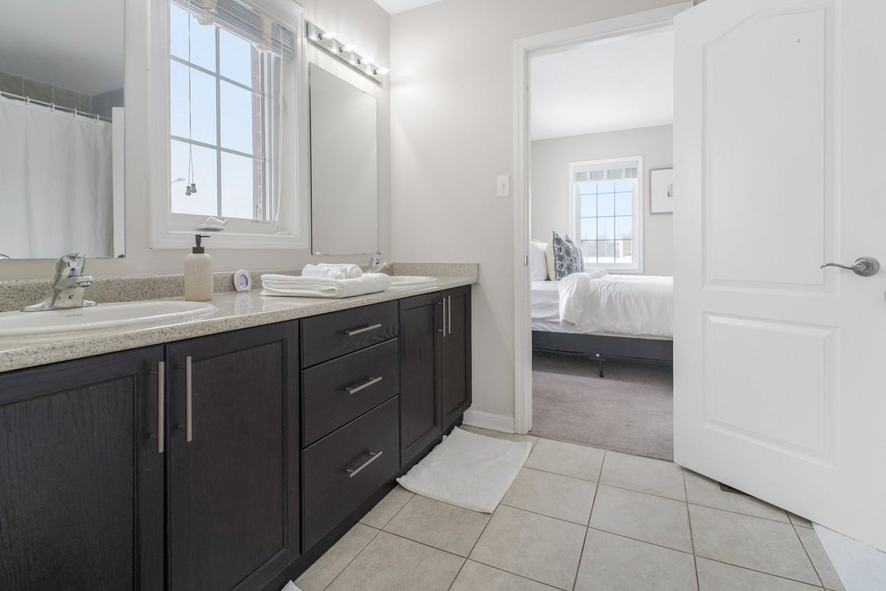 218 Kenneth Cole Dr - Photo 6 of 17