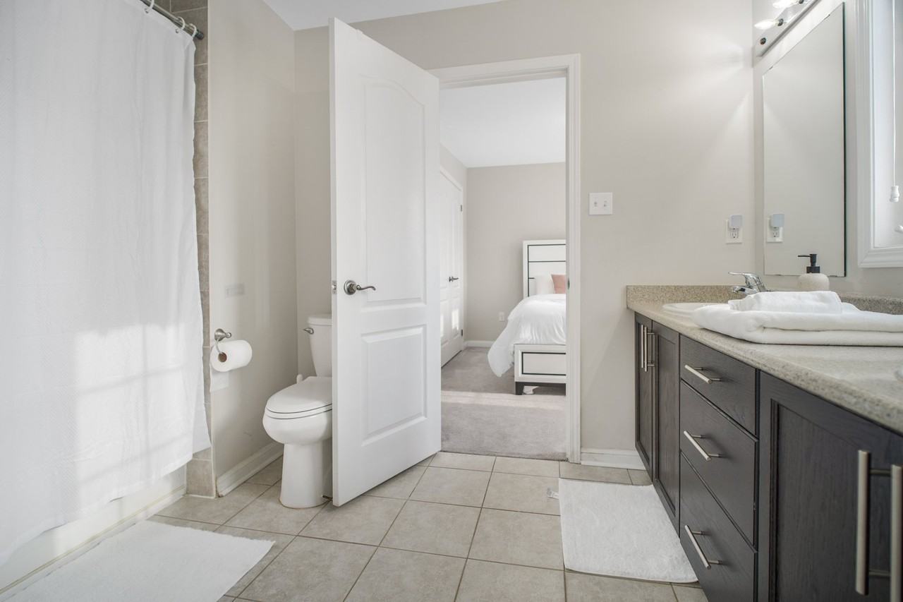 218 Kenneth Cole Dr - Photo 7 of 17