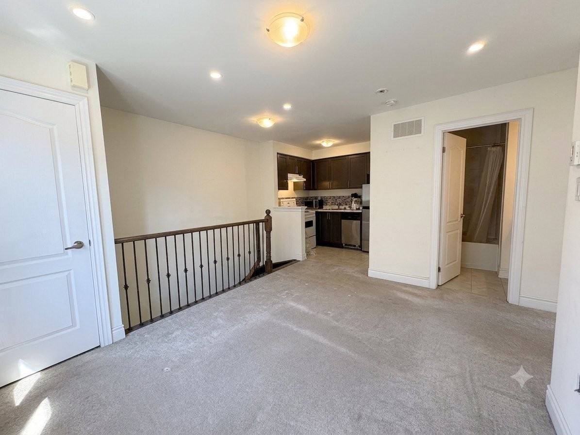 289 William Forster Rd - Photo 3 of 10