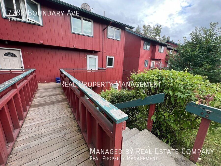 7782 Boundary Ave - Photo 3 of 21