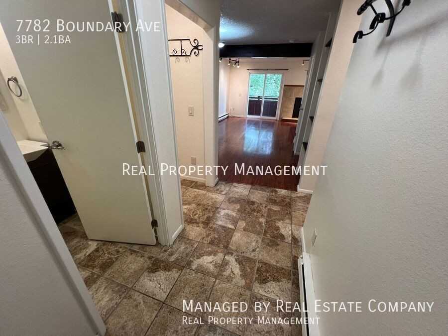 7782 Boundary Ave - Photo 4 of 21