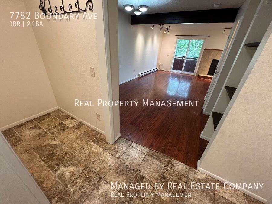 7782 Boundary Ave - Photo 6 of 21