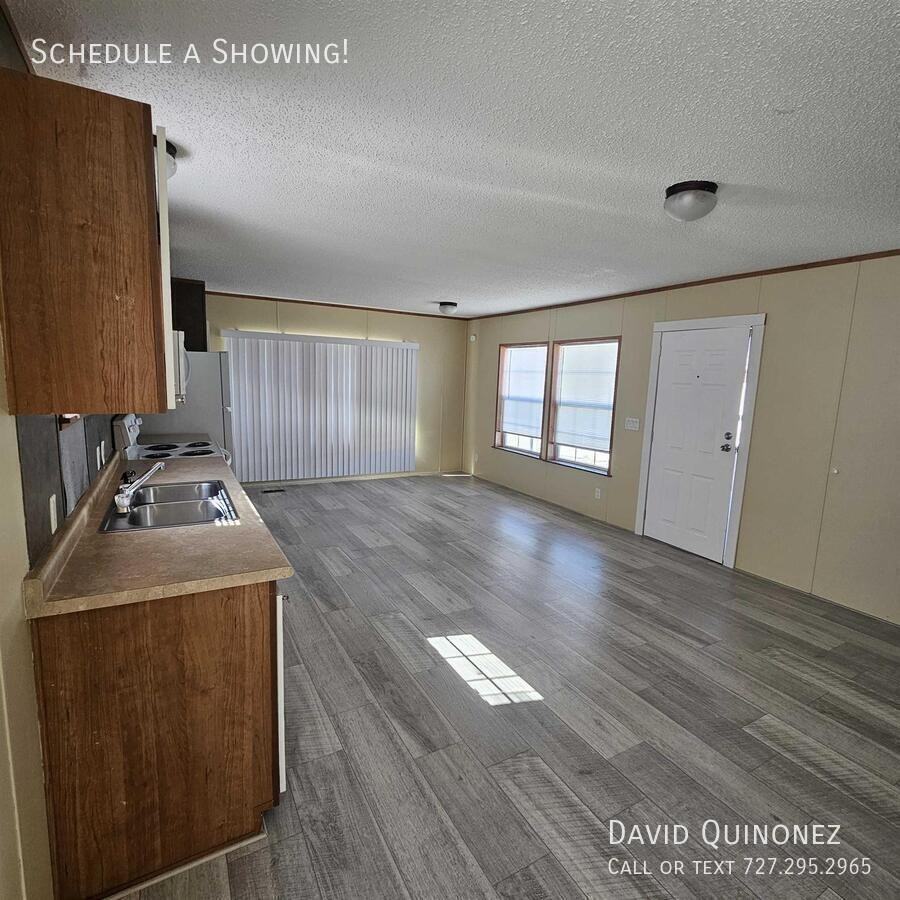 3210 Victor Ln - Photo 3 of 13