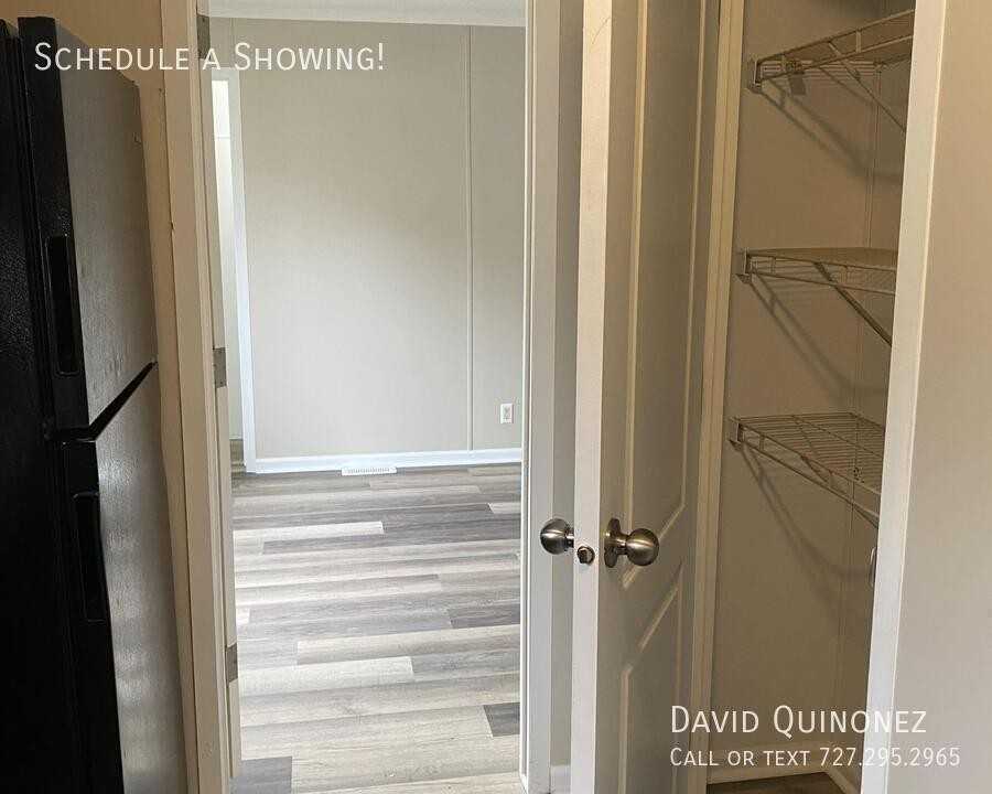 215 Macon Dr - Photo 6 of 19