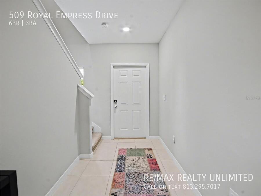 509 Royal Empress Dr - Photo 2 of 33