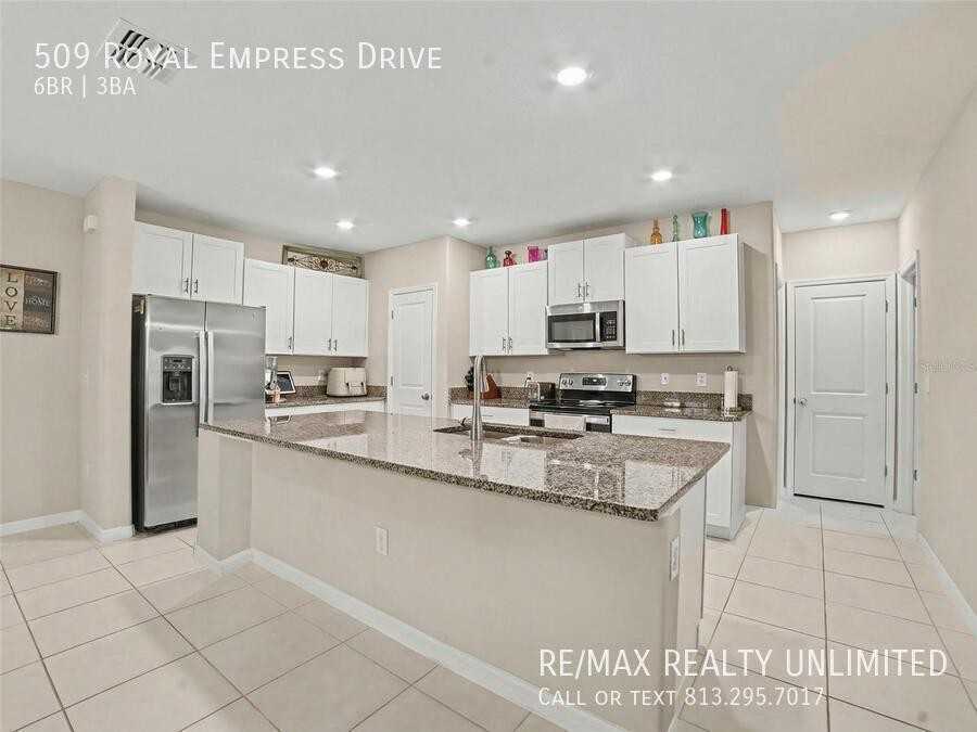 509 Royal Empress Dr - Photo 5 of 33