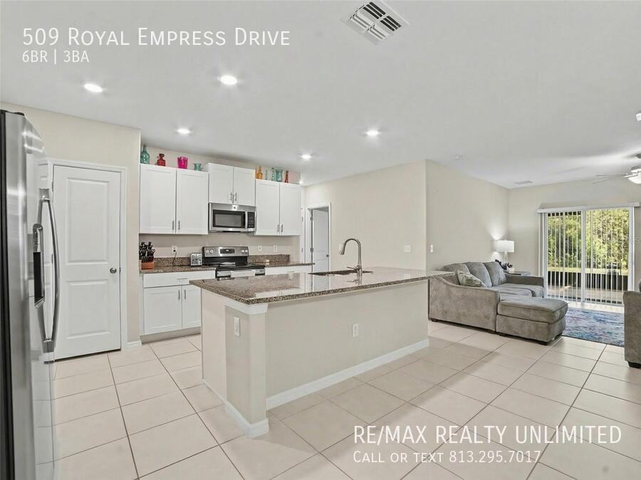 509 Royal Empress Dr - Photo 6 of 33