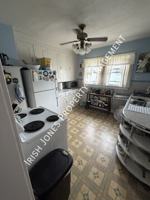 featured image of 210 W Hazeltine Ave #2