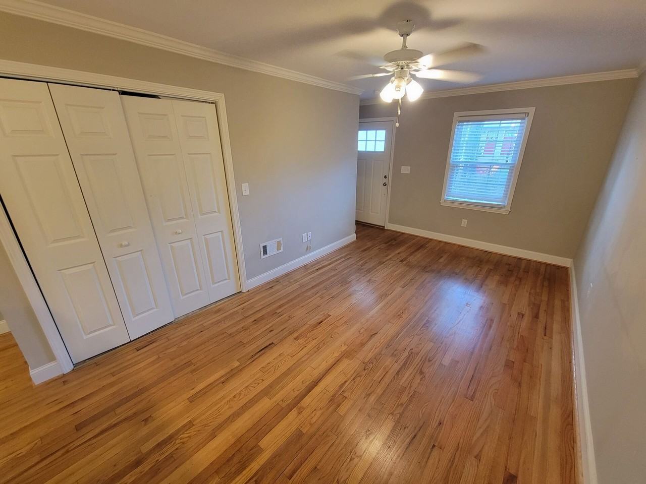 409 Pinckney St - Photo 4 of 10