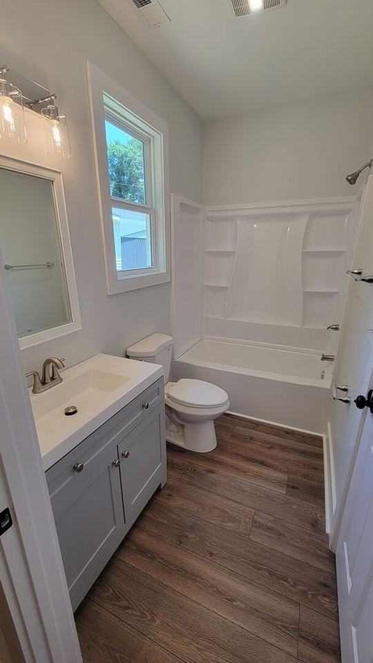 125 Ledbetter St #B - Photo 7 of 13