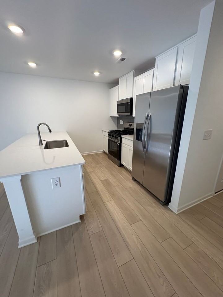 19 Napier Ct - Photo 6 of 35