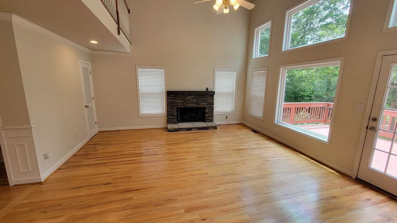 95 River Park Ln - Photo 6 of 19