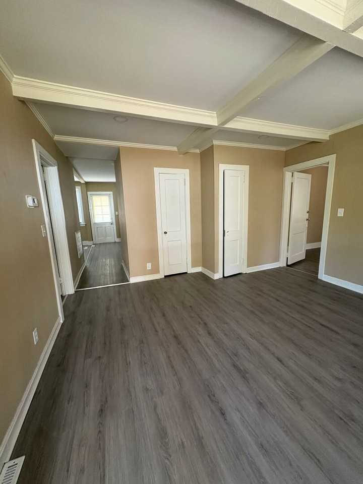 636 Old Augusta Rd - Photo 3 of 10