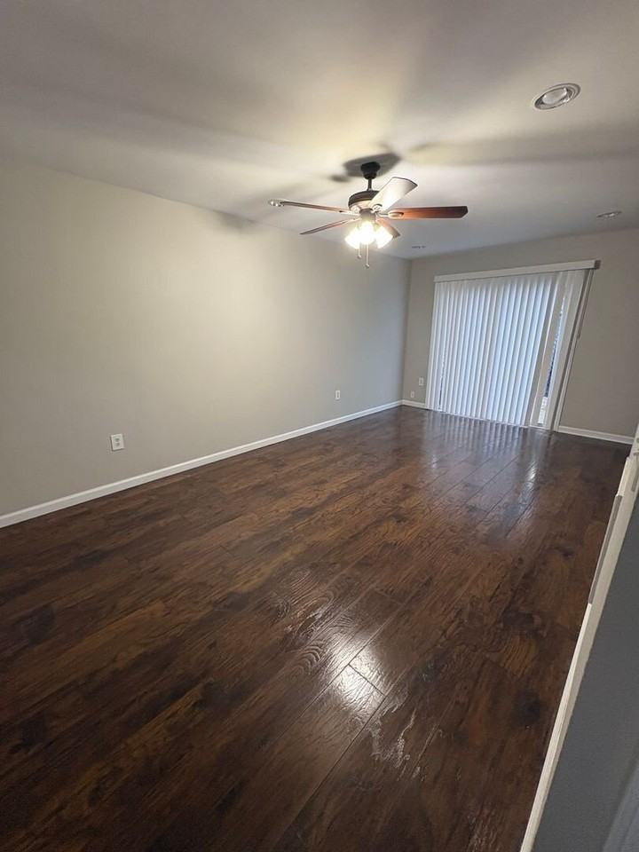3706 E North St #M8 - Photo 5 of 21