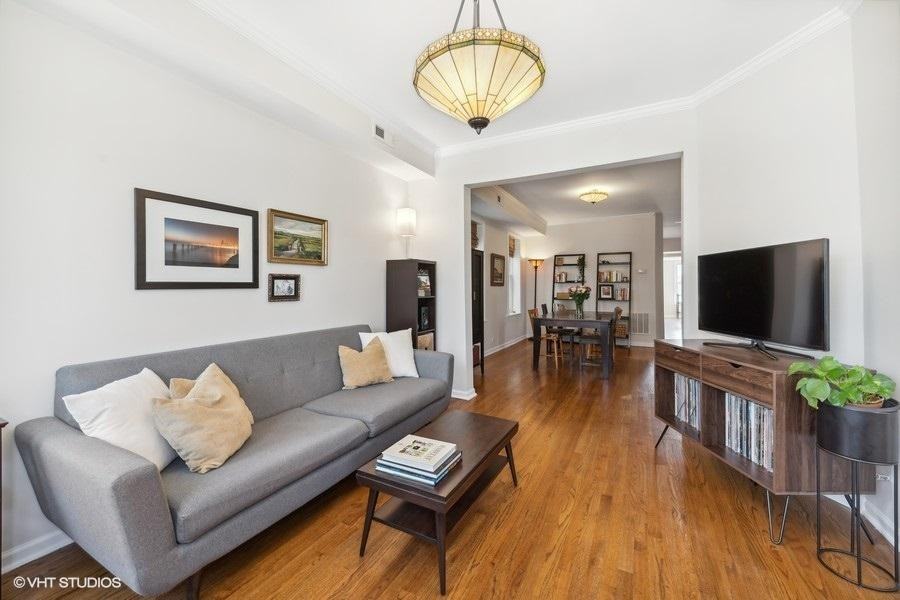 1741 W Catalpa Ave #2 - Photo 4 of 14