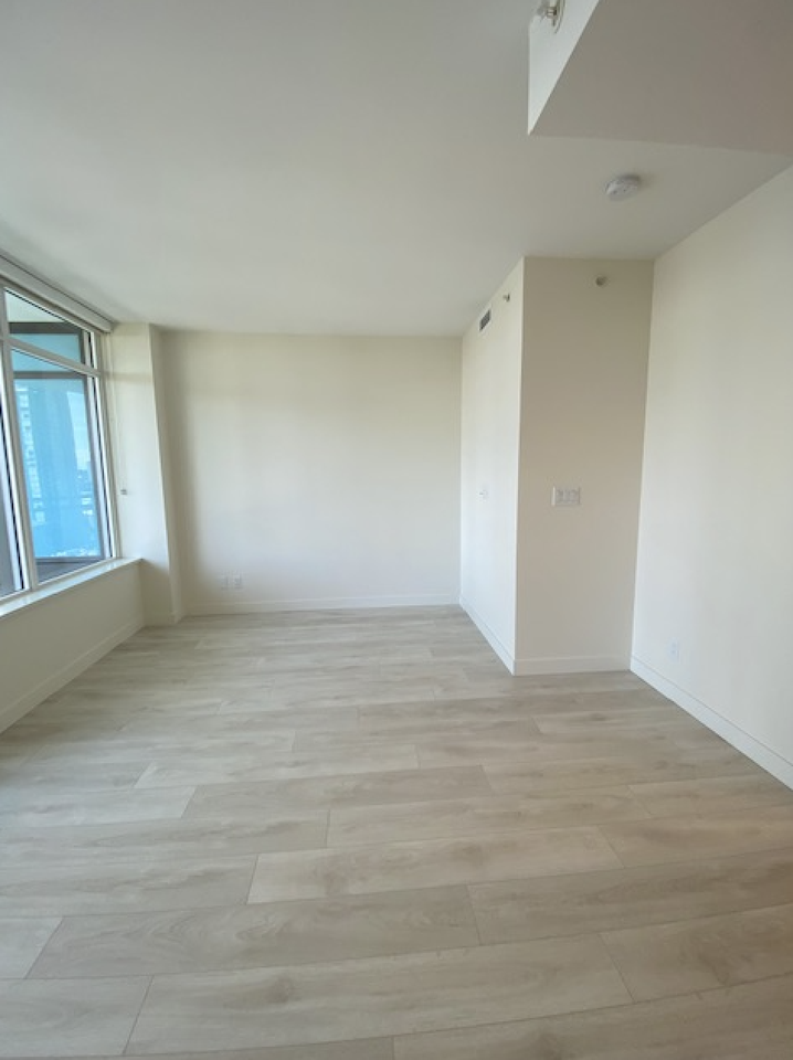 13318 104 Ave #1106 - Photo 4 of 20