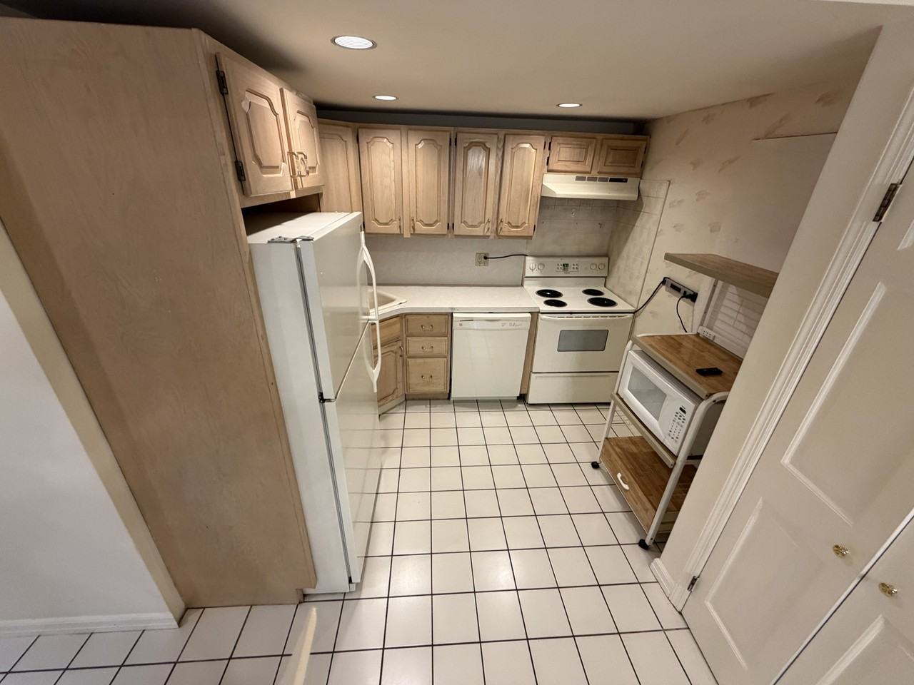126 Mc Kinley Street - Photo 3 of 9
