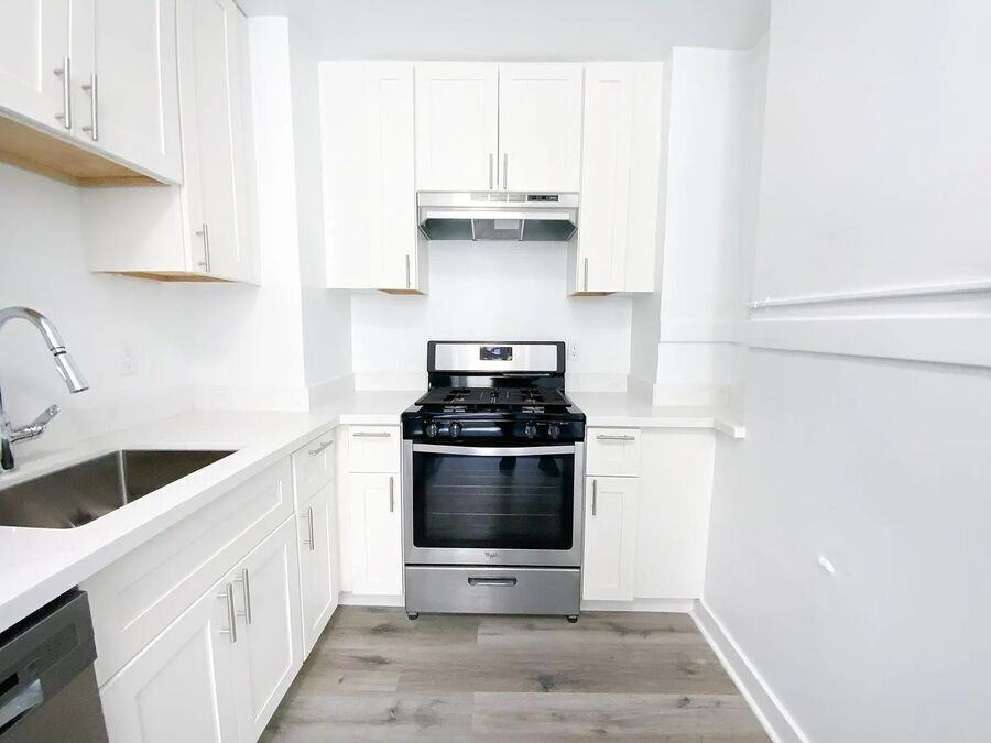 525 Leavenworth St #11 - Photo 3 of 20