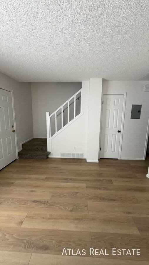 326 Baker St #9 - Photo 4 of 15