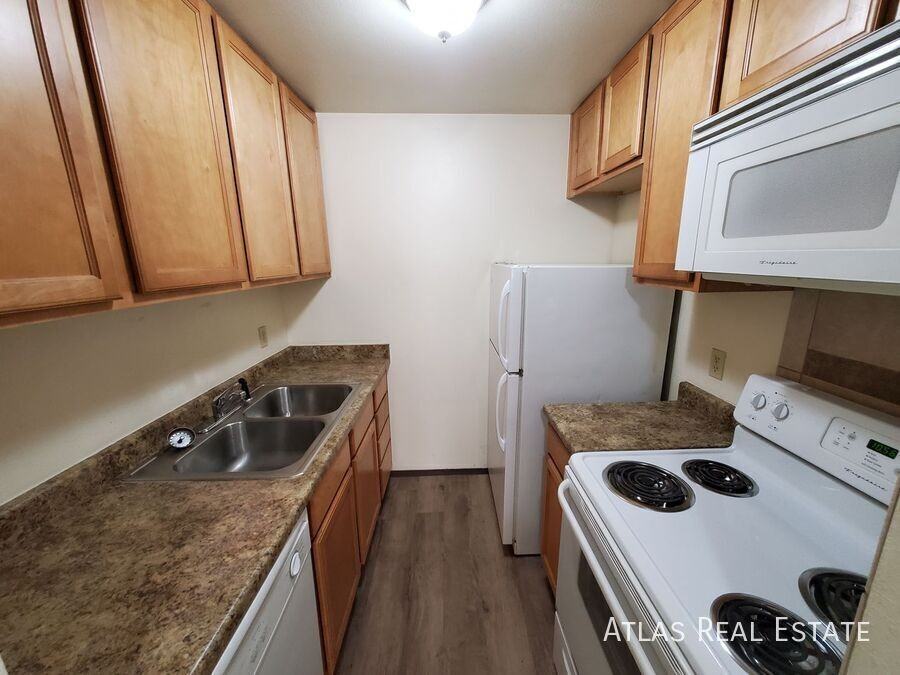 207 Mathews St #17 - Photo 7 of 10