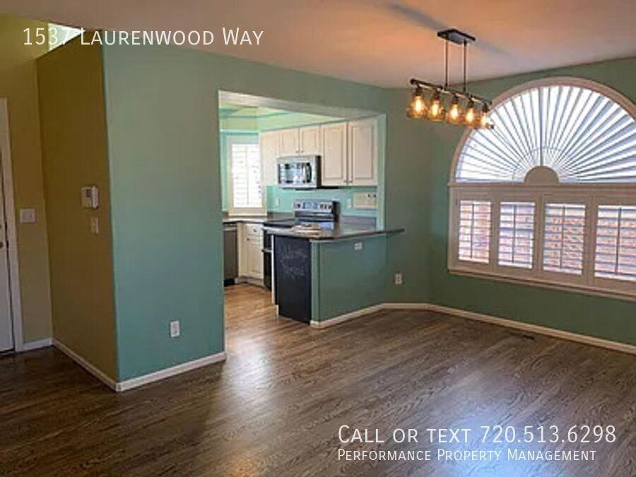 1537 Laurenwood Way - Photo 3 of 24