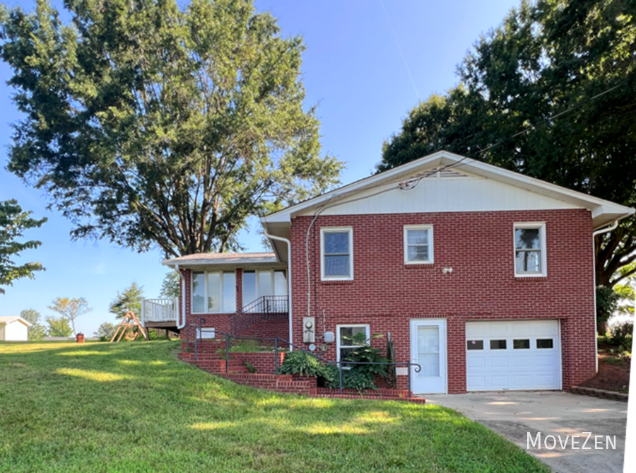 654 Meadowlark Dr - Photo 2 of 10