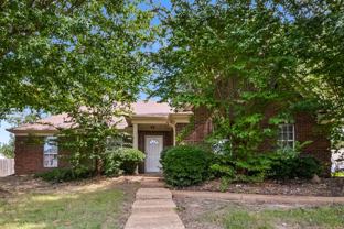 7100 Hunters Horn Dr - Photo 1 of 1