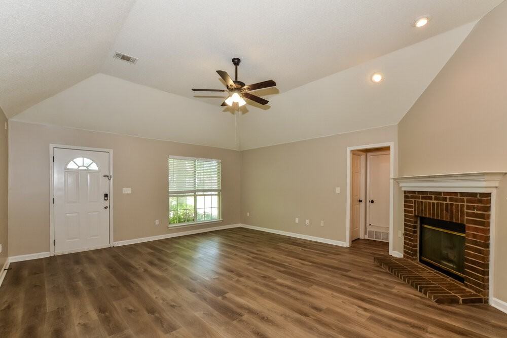 7100 Hunters Horn Dr - Photo 5 of 16