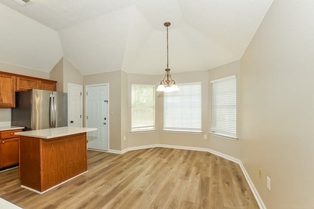 7100 Hunters Horn Dr - Photo 6 of 16