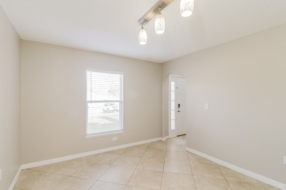 11515 Linden Dr - Photo 6 of 17
