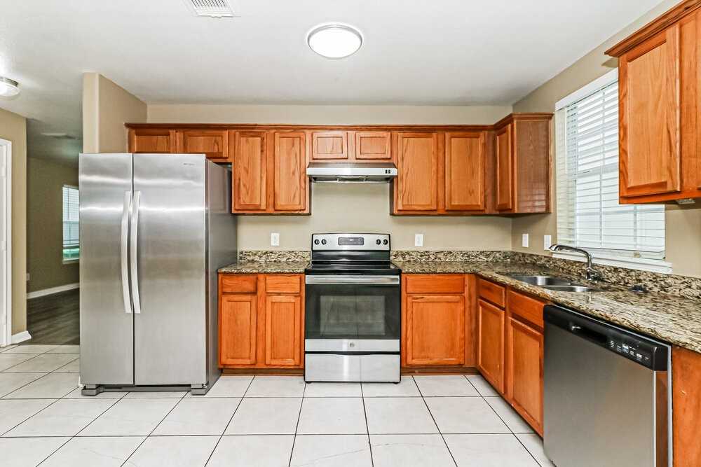 4939 S Cancun Dr - Photo 7 of 17