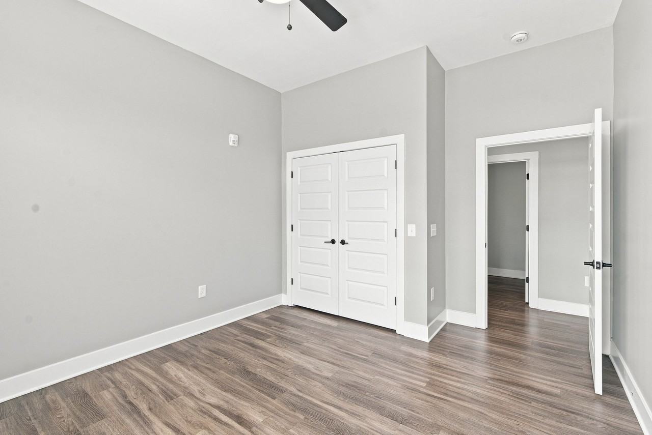 201 N Church Street - Photo 5 of 18