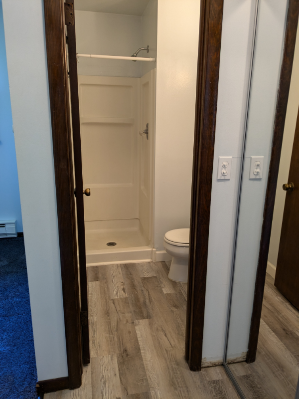605 Lincoln St #D - Photo 5 of 11