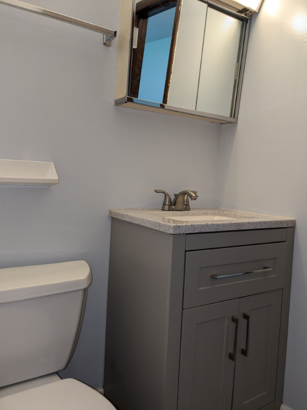 605 Lincoln St #D - Photo 6 of 11
