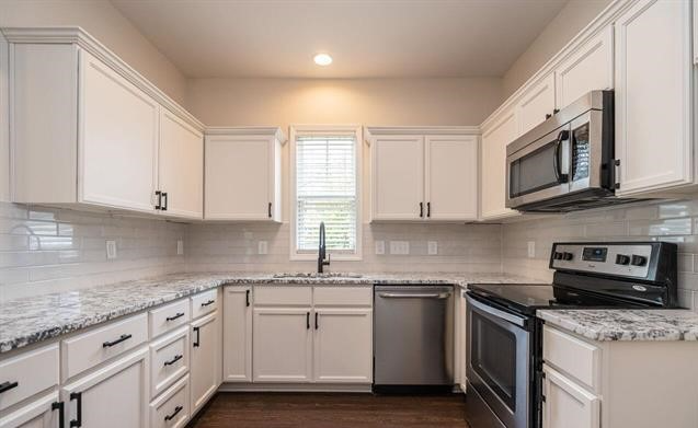707 E Martin St - Photo 4 of 15