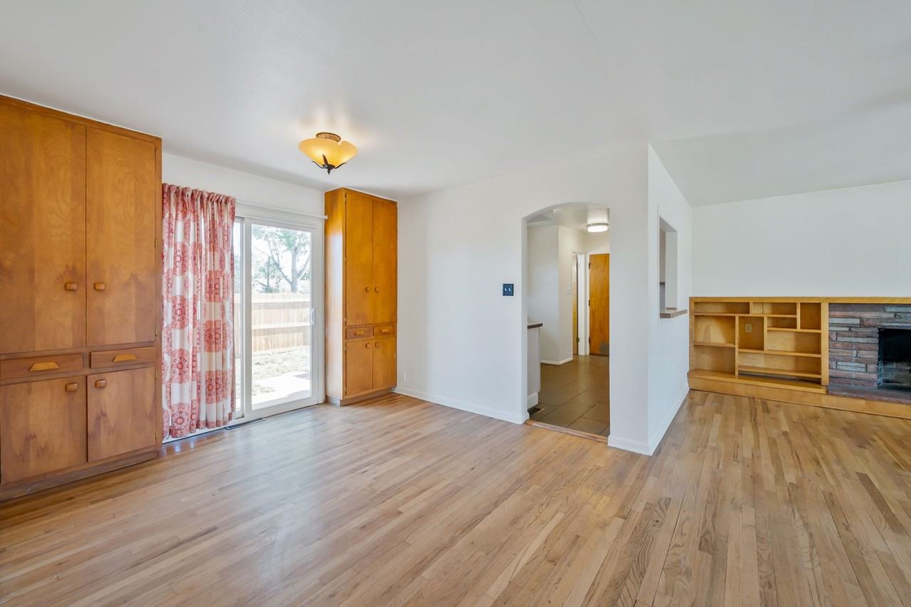 3036 W Prospect Rd - Photo 3 of 10