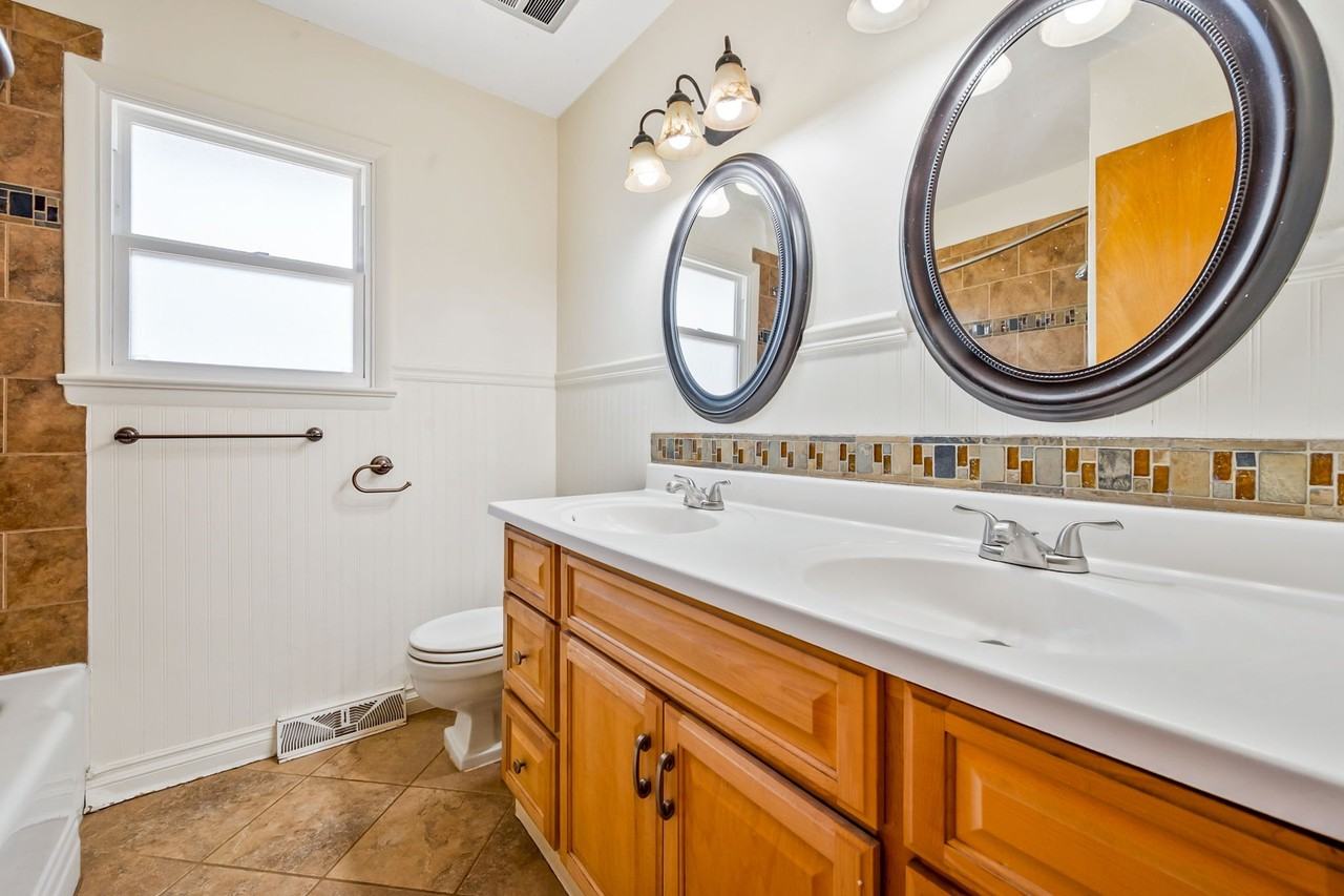 3036 W Prospect Rd - Photo 5 of 10