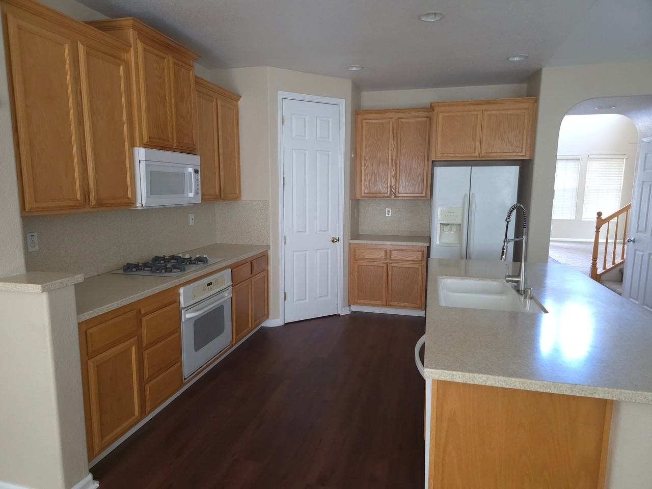 5614 Newsome Ct - Photo 5 of 20