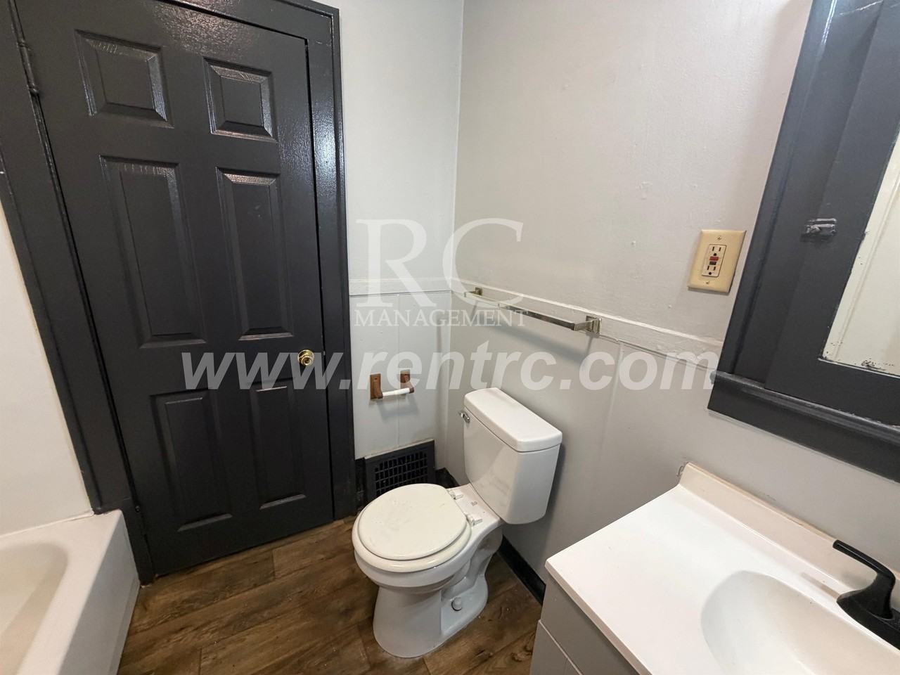 9 S State St #S - Photo 4 of 13