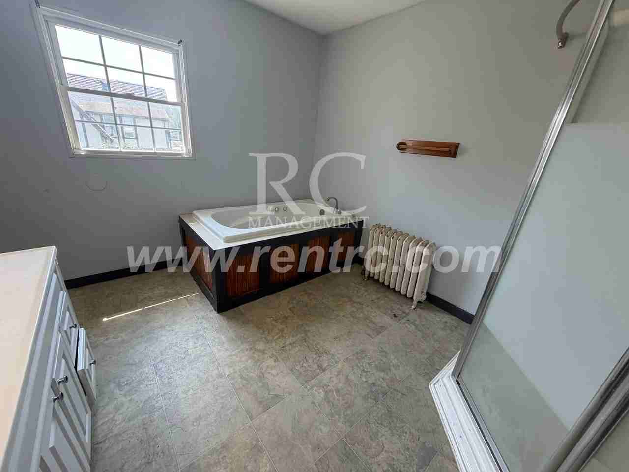 E Walnut St - Photo 2 of 13