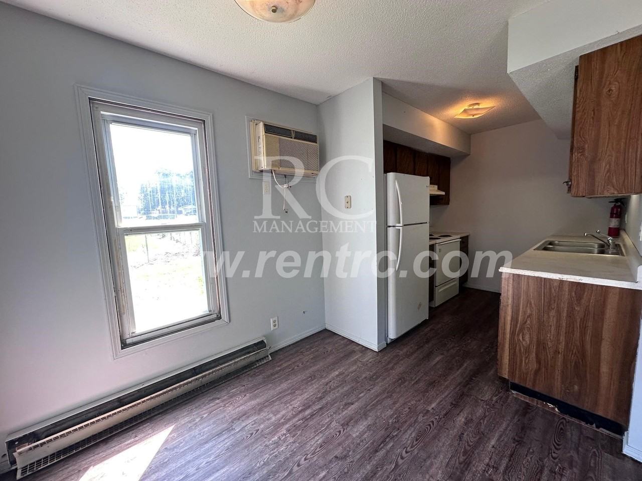 123 W Attica St Apt 5 #W - Photo 2 of 11