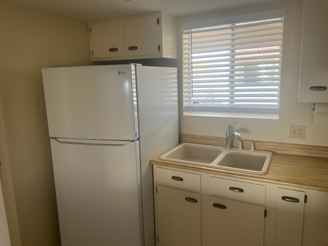 4150 E Cactus Rd #213 - Photo 7 of 22