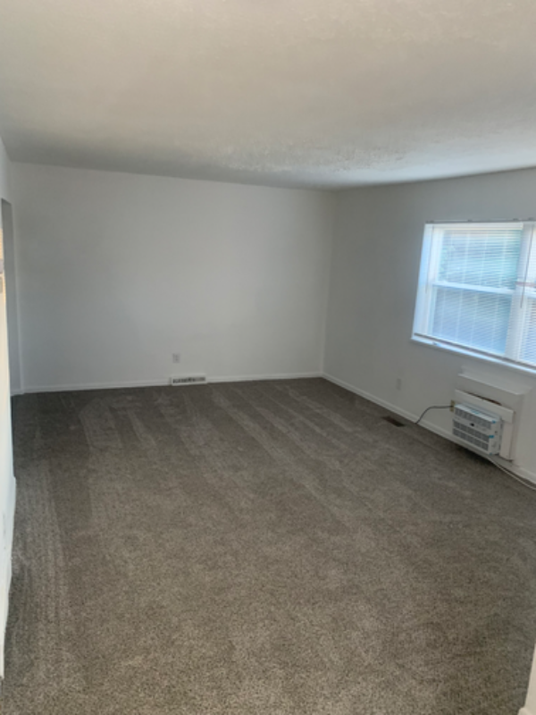 33170 Aurora Rd #9 - Photo 5 of 8