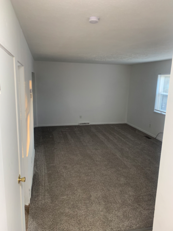 33170 Aurora Rd #9 - Photo 6 of 8