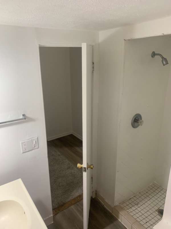 33170 Aurora Rd #9 - Photo 7 of 8