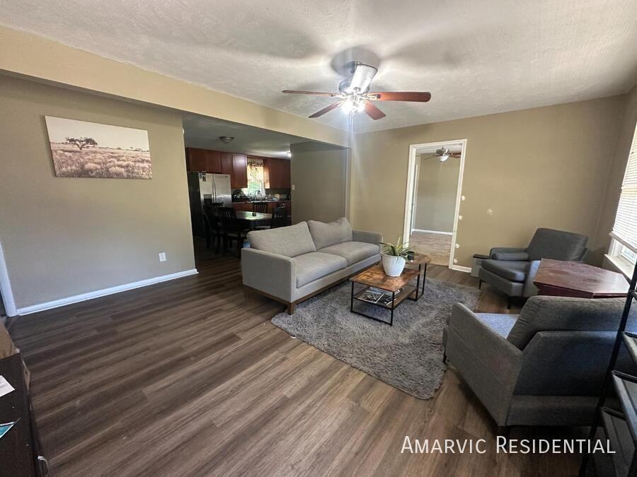 3514 Golfview Rd #1 - Photo 4 of 6