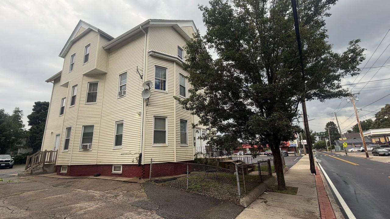 188 Division St #FL3 - Photo 2 of 22