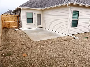 624 Redwood Dr - Photo 3 of 11