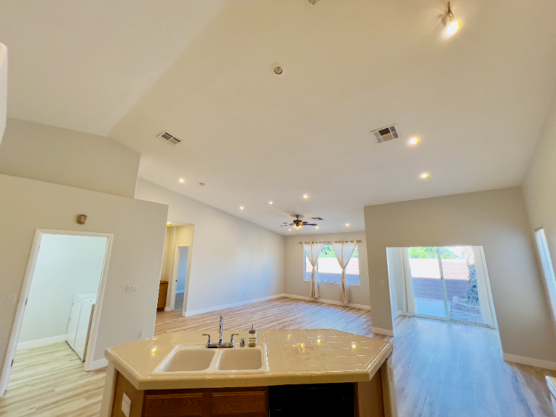 6150 Powdermill St - Photo 5 of 15